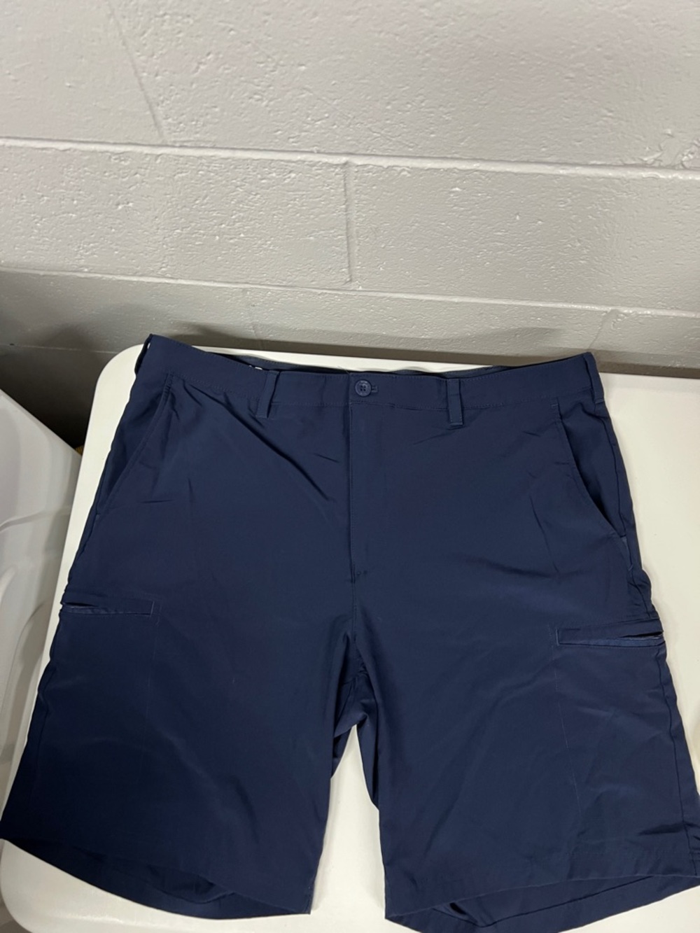 IZOD Golf Men's Navy Performance Shorts